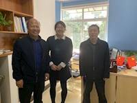 我校高中一支部开展党员进社区活动