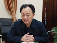 我校召开党务工作者专题会议