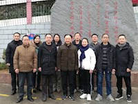 慰问支教教师  情系帮扶学校