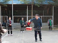 我校离退休职工五福山庄喜度重阳