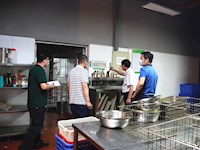 膳食委员会对学校食堂开展突击检查