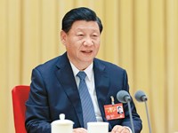 习近平：坚持把解决好“三农”问题作为全党工作重中之重 举全党全社会之力推动乡村振兴