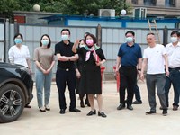 雨花区人大常委会领导走访我校